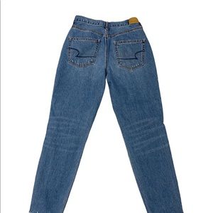 American Eagle Outfitters Mom Jean Womens Size 6 Regular Straight Leg